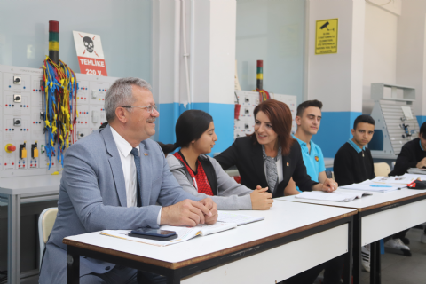 MTOSB’ye milletvekili aday ziyaretleri sürüyor